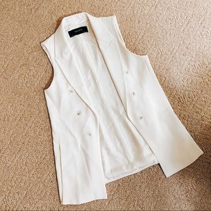 Zara Cream Sleeveless Blazer Medium